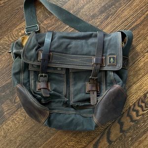 Canvas Messenger Bag